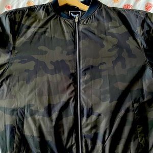 Back Soul lite Camo Bomber